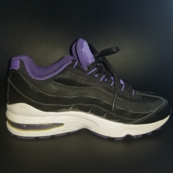 Nike Air Max '95 LE Size 4.5Y - Picture 8 of 13